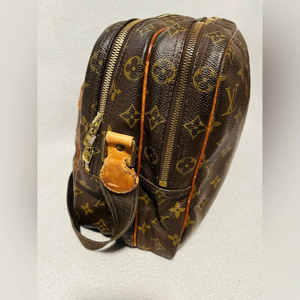 LOUIS VUITTON Monogram Reporter GM Crossbody Shoulder Bag - Picture 9 of 16